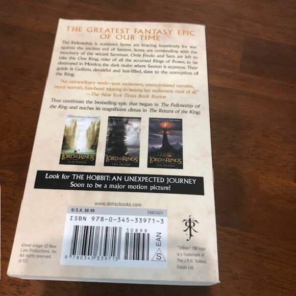 The Lord Of The Rings The Two Towers Paperback Pre-owned Book - Picture 3 of 10